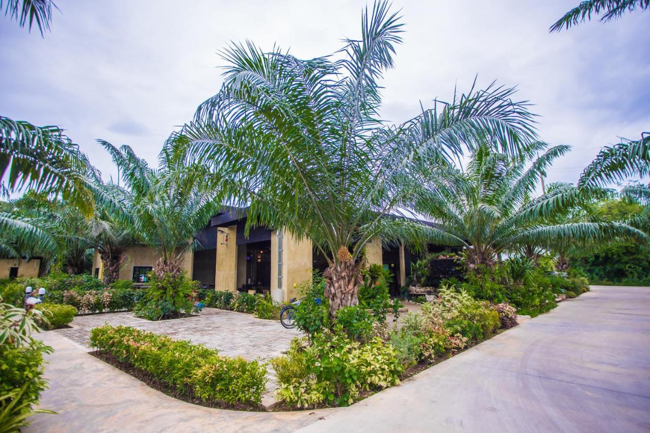 Palm Pran Resort Pran Buri Exterior foto