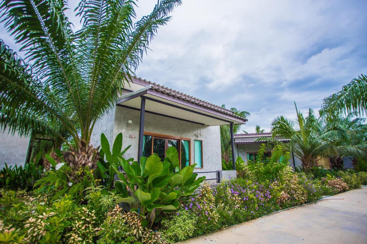 Palm Pran Resort Pran Buri Exterior foto